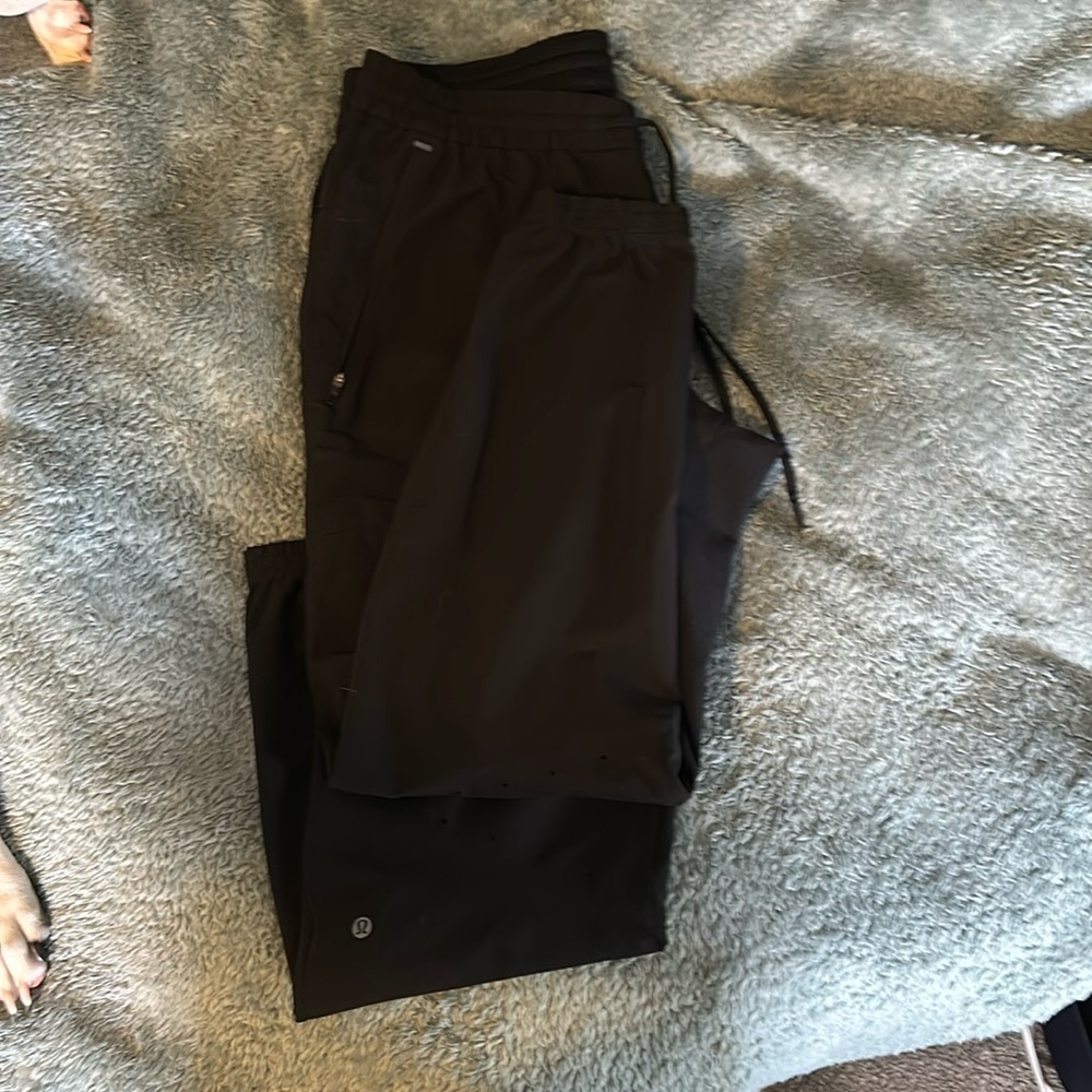 Men’s Black Lululemon Pants